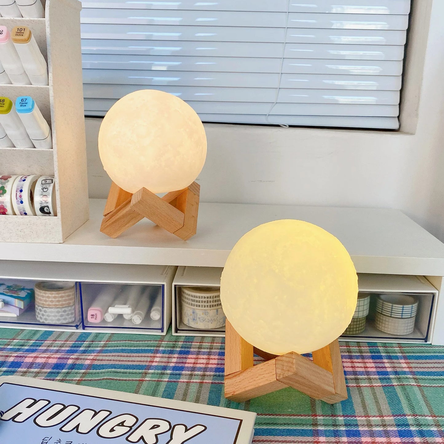 Cosmic Craft Lamp – DIY Planet Night Light