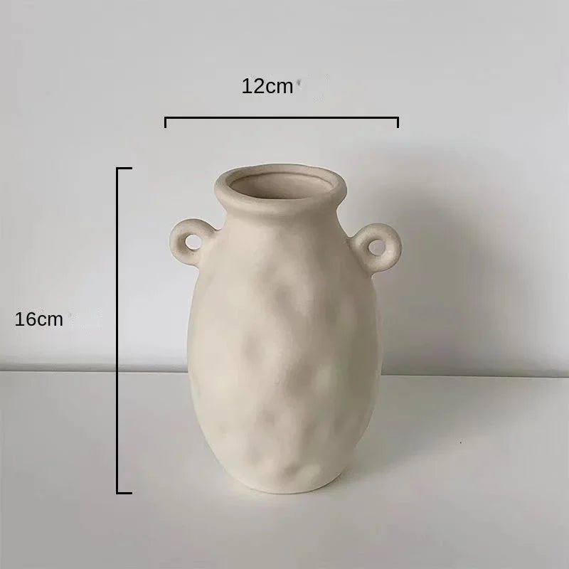 Modern Ceramic Art Vase – Simple Home Décor for Dried Flowers & Flower Arrangements