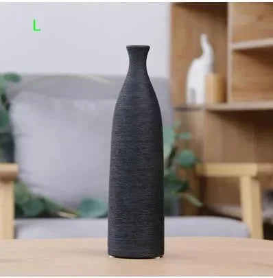 Minimalist Black & White Ceramic Vase – Modern Home & Office Décor Ornament