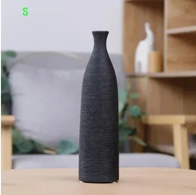Minimalist Black & White Ceramic Vase – Modern Home & Office Décor Ornament