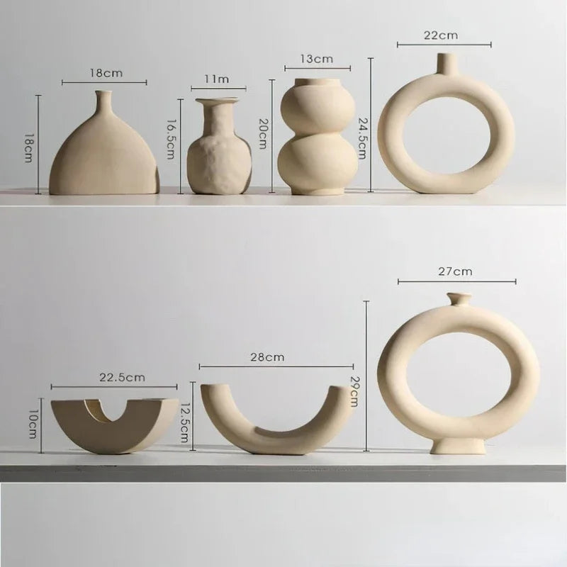 Modern Ceramic Art Vase – Simple Home Décor for Dried Flowers & Flower Arrangements